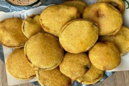 വഴുതനങ്ങ കൊണ്ട് നമുക്ക് ബജിയും ഉണ്ടാക്കാം | Brinjal bajji recipe