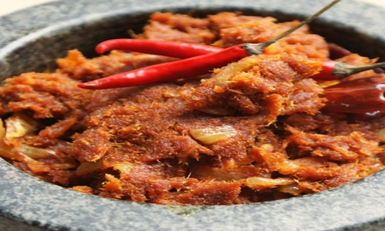 Dry fish chammandhi recipe