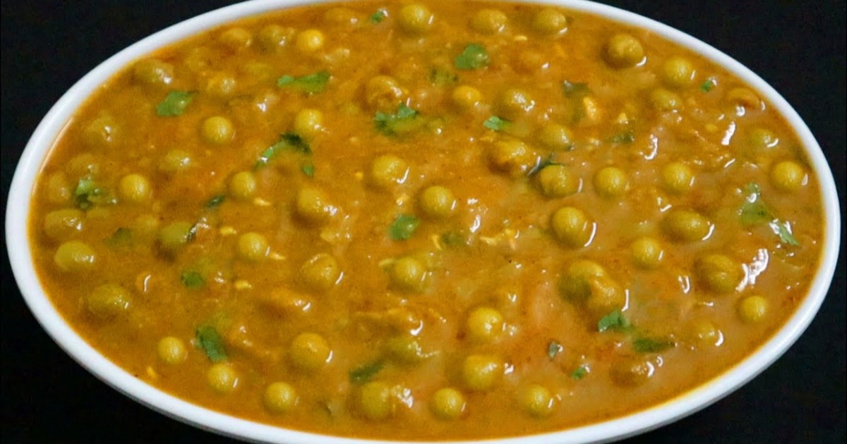 Tasty Green Peas Curry